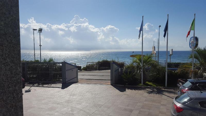 Serpa Hotel Anzio Exterior foto