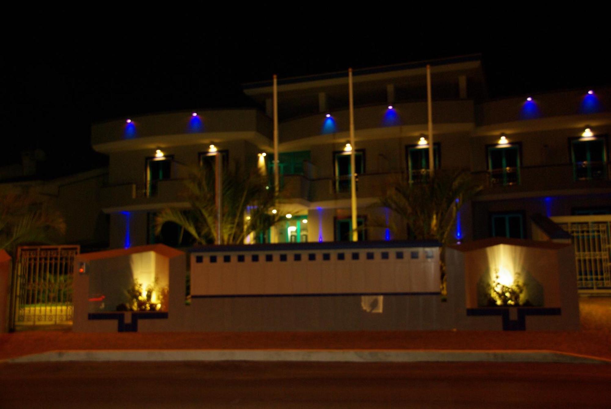 Serpa Hotel Anzio Exterior foto